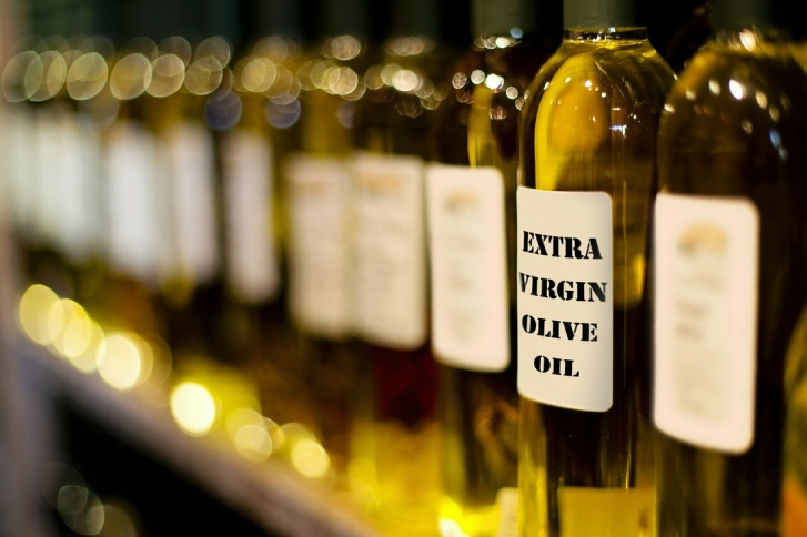 butelki z oliwa
